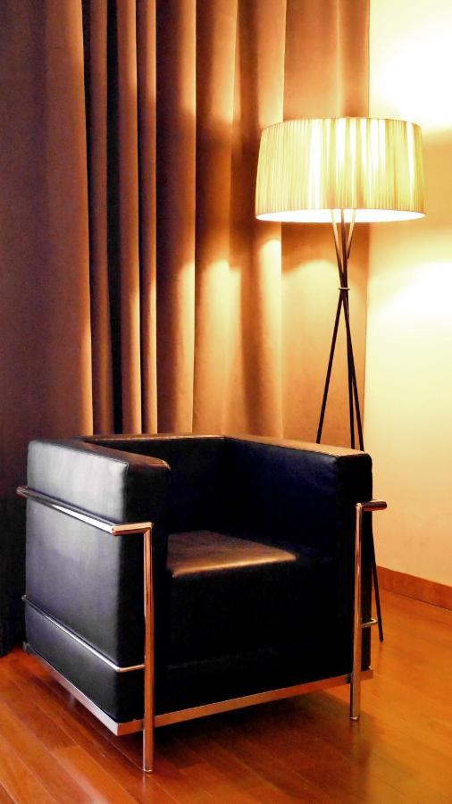 725 Continental Hotel Buenos Aires Eksteriør bilde A floor lamp