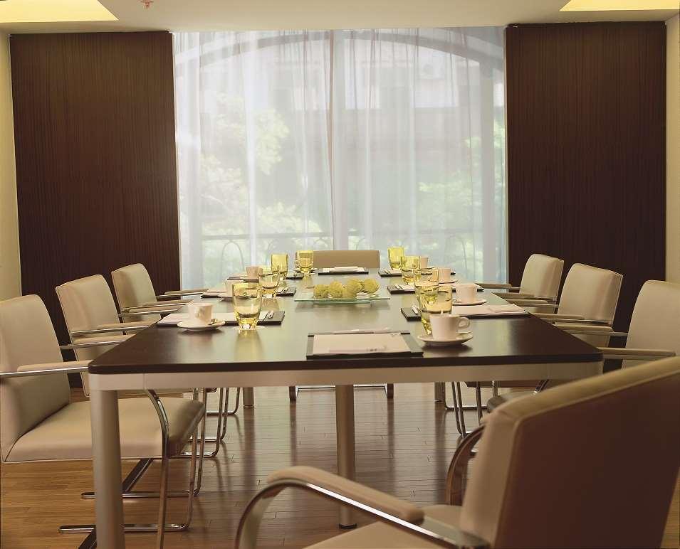 725 Continental Hotel Buenos Aires Fasiliteter bilde A meeting room at the hotel