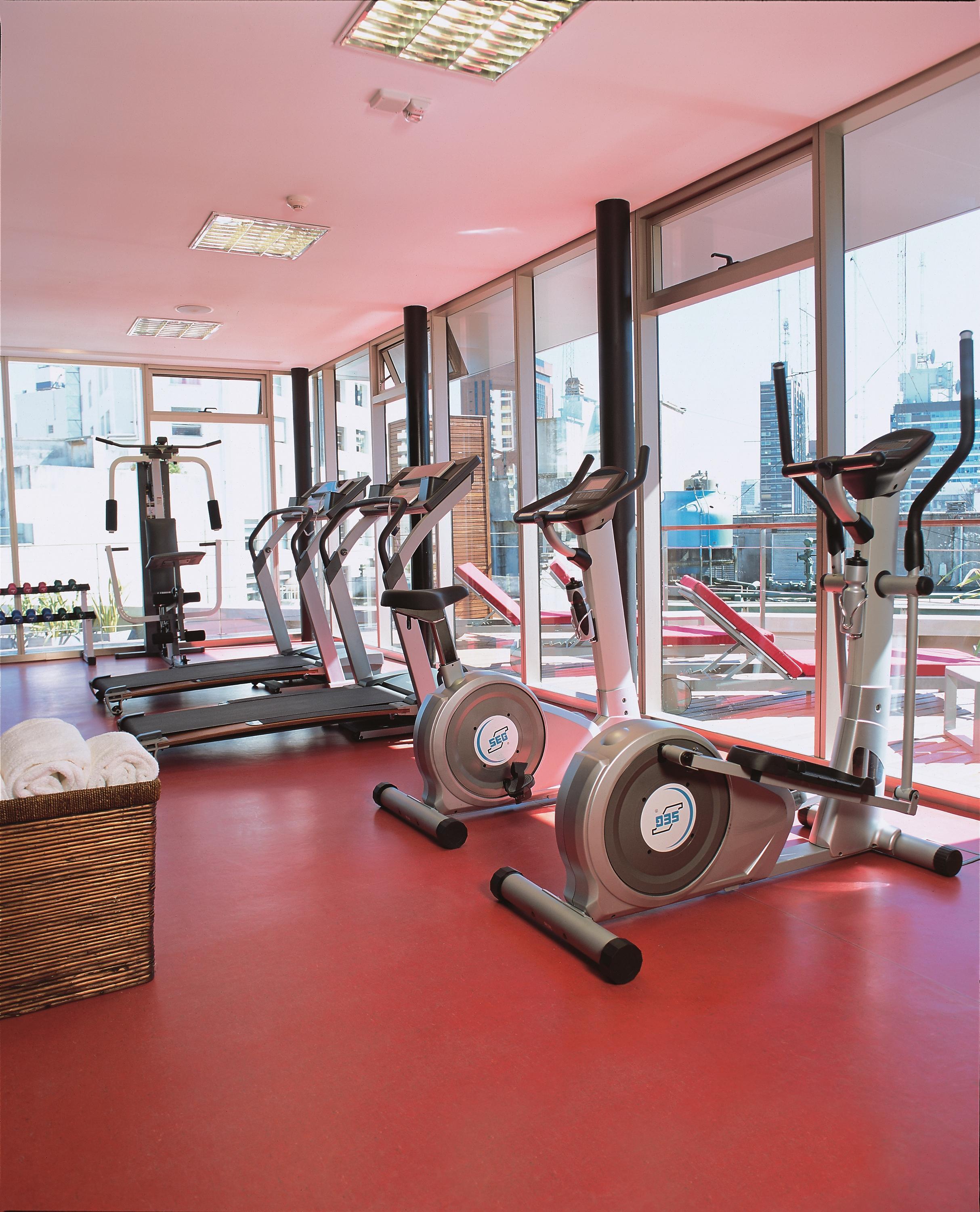 725 Continental Hotel Buenos Aires Eksteriør bilde A gym