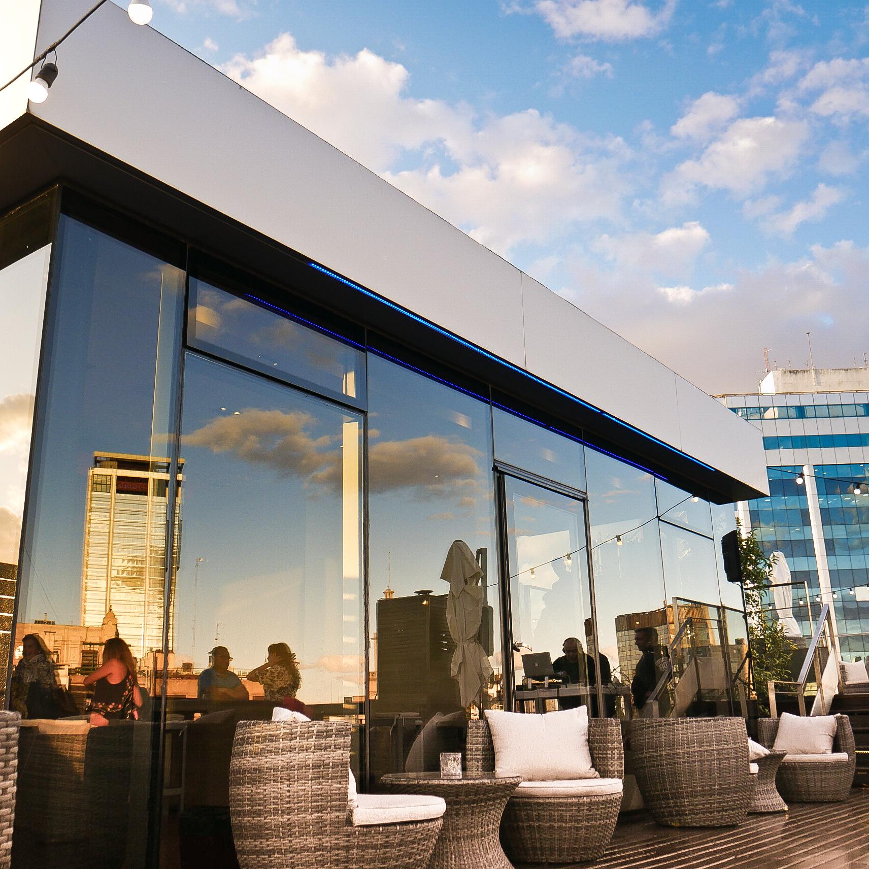 725 Continental Hotel Buenos Aires Eksteriør bilde The Sky Bar